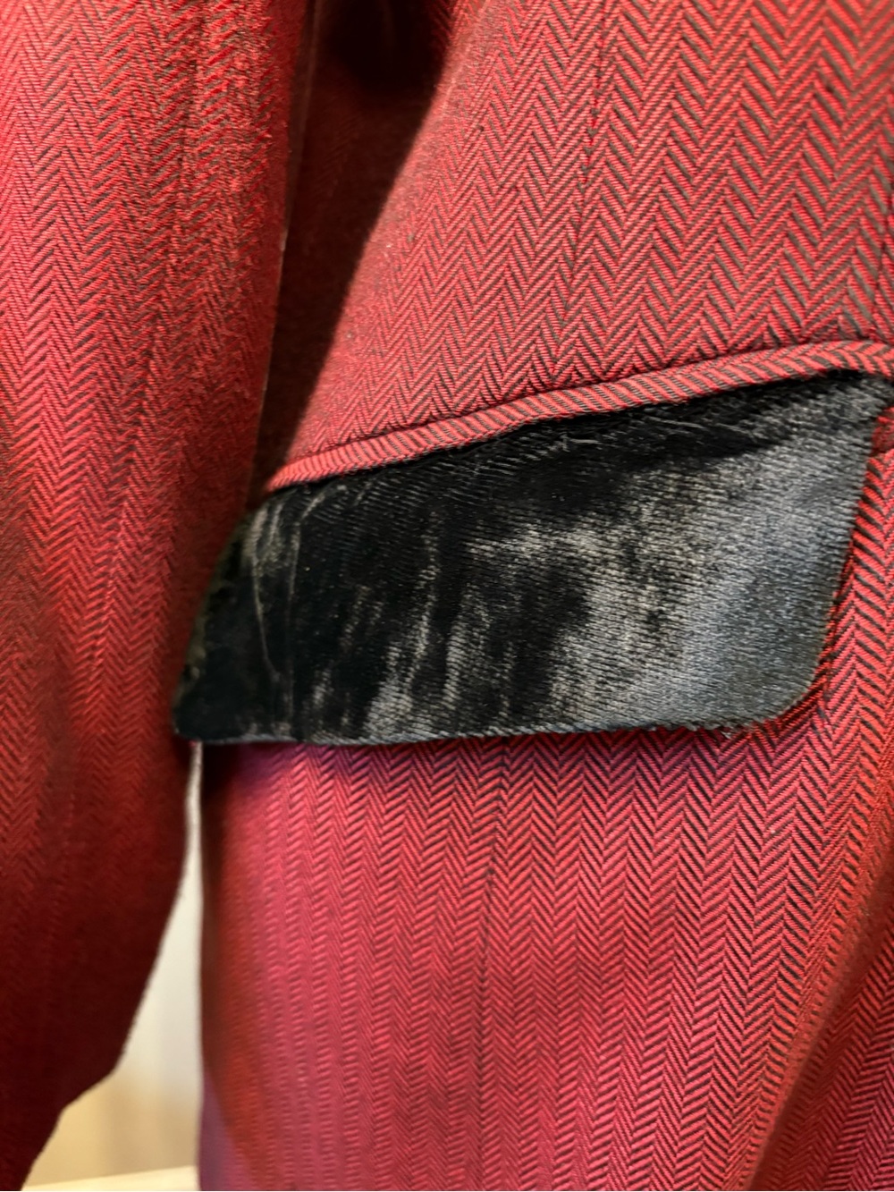 Vintage CHAUS Burgundy Herringbone Blazer Jacket with Black Velvet Accents - Picture 2 of 10